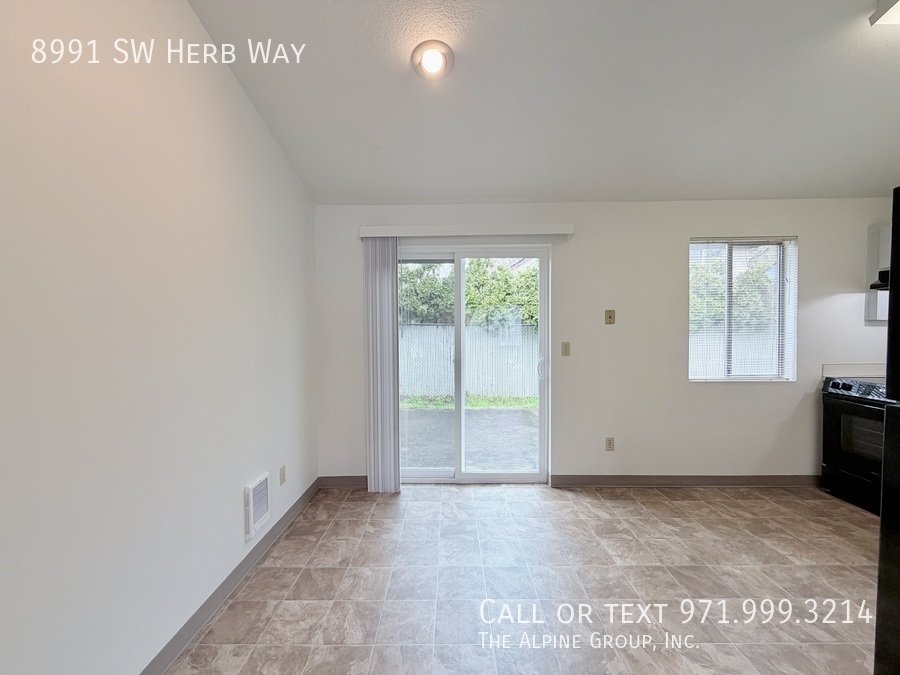 🌿 Peaceful Cul-de-Sac 3-Bedroom - Private Yard & Stream Views! property image