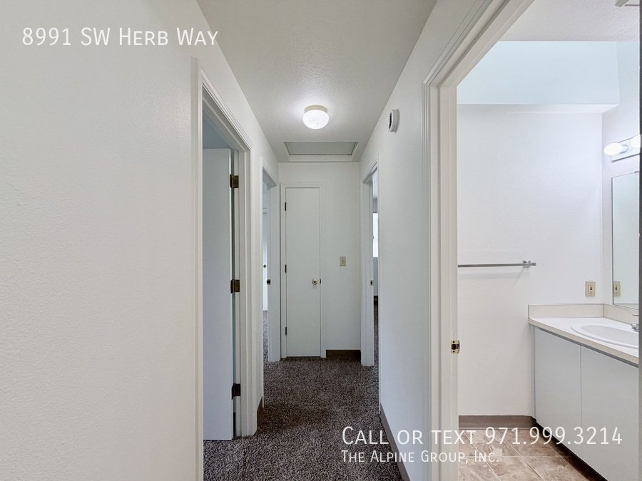 🌿 Peaceful Cul-de-Sac 3-Bedroom - Private Yard & Stream Views! property image