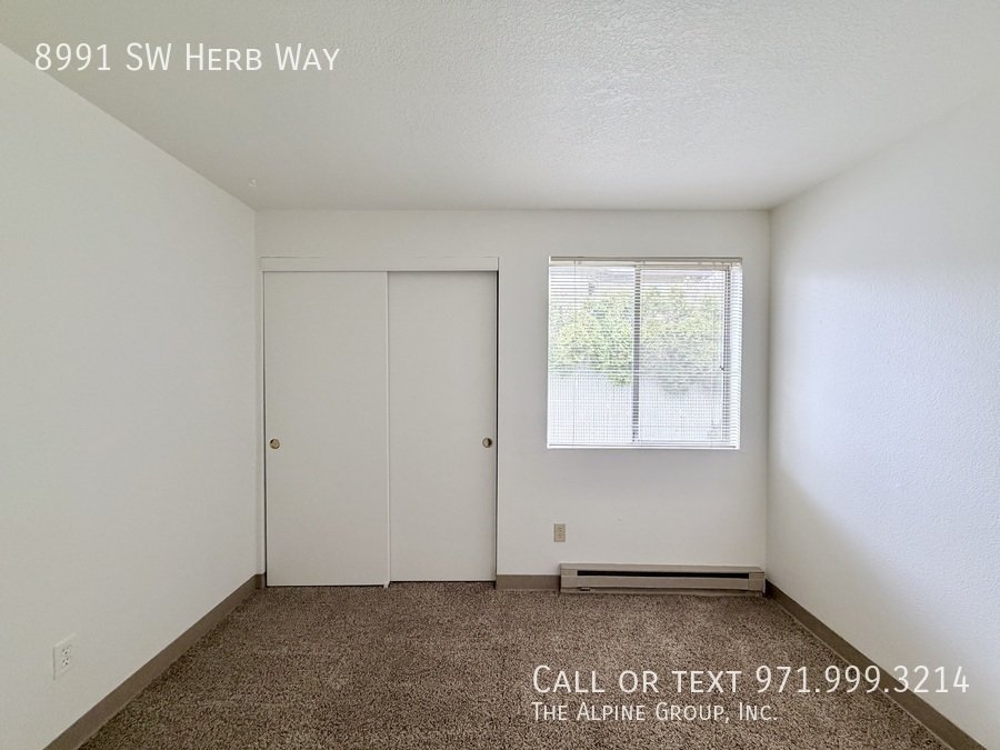 🌿 Peaceful Cul-de-Sac 3-Bedroom - Private Yard & Stream Views! property image