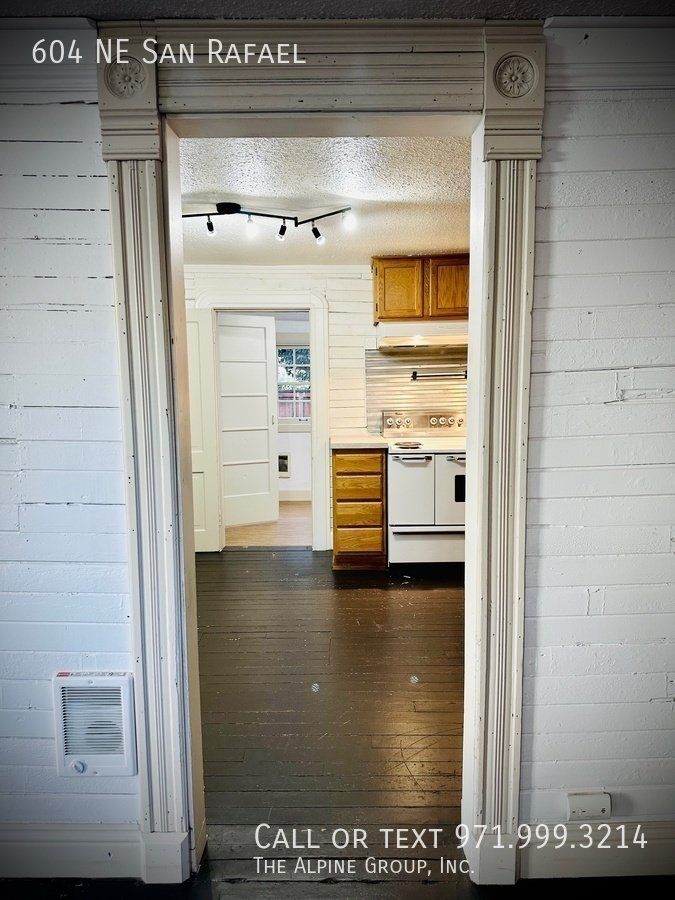 ✨ Irvington Historic Carriage House | 1,335 Sq Ft + Bonus Room property image