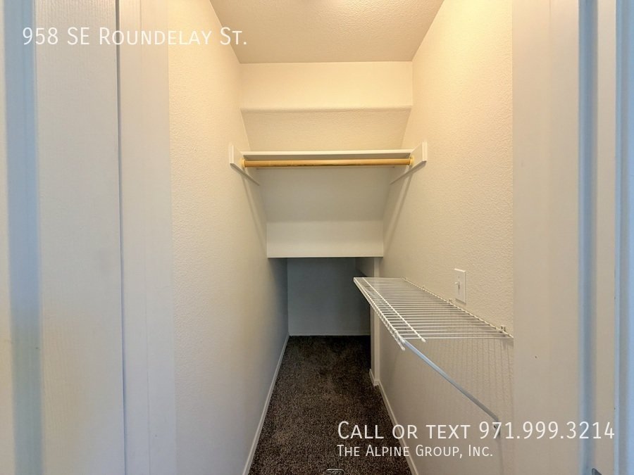🌞 Bright 3-Bedroom Home – Washer/Dryer Included! property image