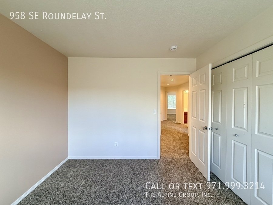 🌞 Bright 3-Bedroom Home – Washer/Dryer Included! property image