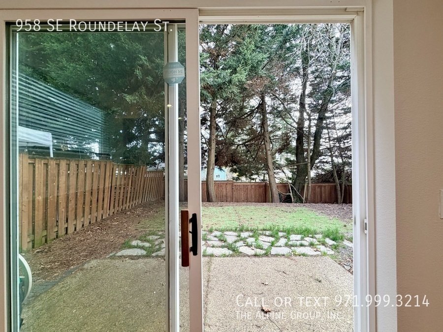 🌞 Bright 3-Bedroom Home – Washer/Dryer Included! property image