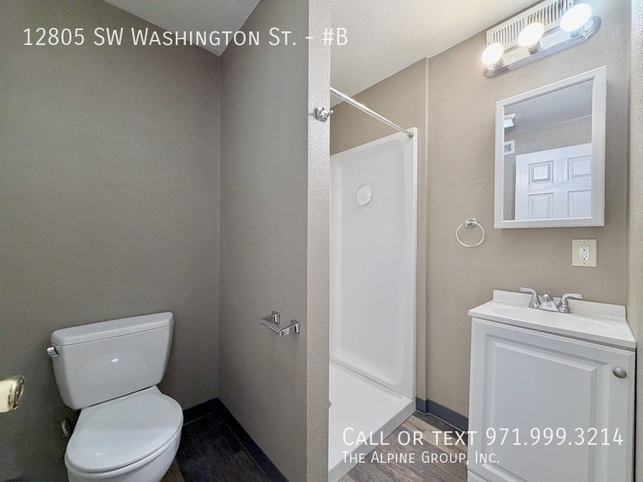 🏡 Updated Beaverton Studio | Parking, Storage & W/D Included property image