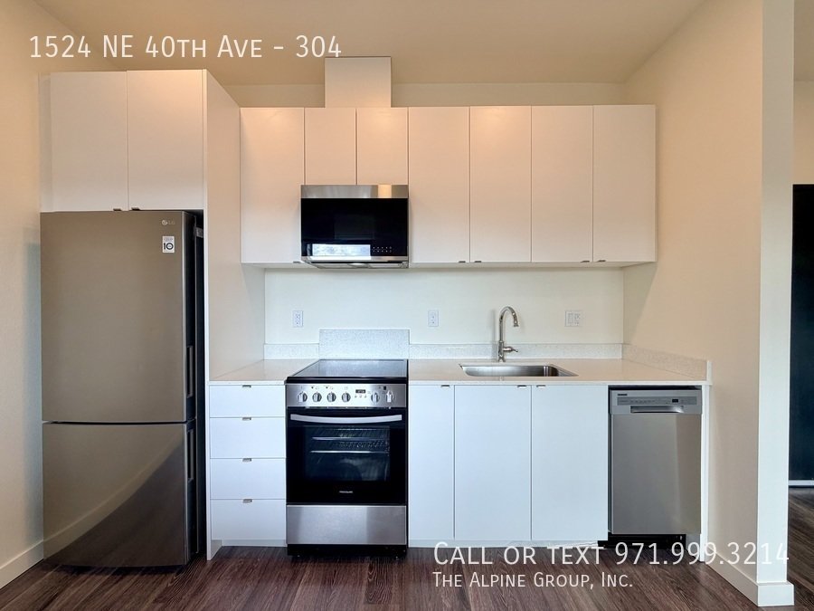 🏡 Move In & Save - Up to 4 Weeks FREE!| property image