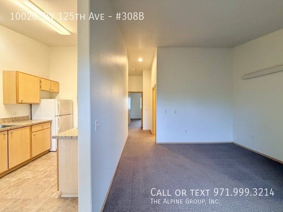 🌿 Sun-Filled 1-Bedroom with Covered Balcony & In-Unit Laundry property image