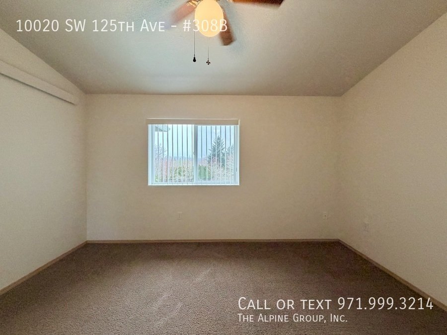 🌿 Sun-Filled 1-Bedroom with Covered Balcony & In-Unit Laundry property image