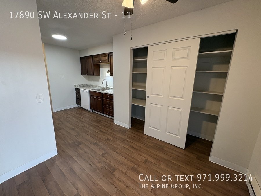 Available Now – Updated Ground‑Floor 2 Bedroom at Kathie Marie Apartments property image