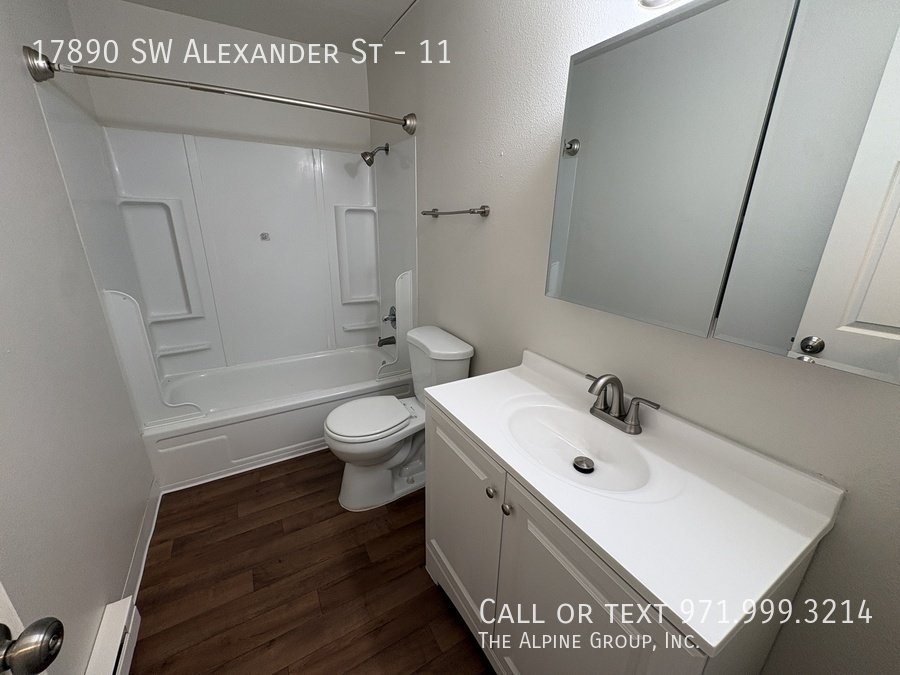 Available Now – Updated Ground‑Floor 2 Bedroom at Kathie Marie Apartments property image