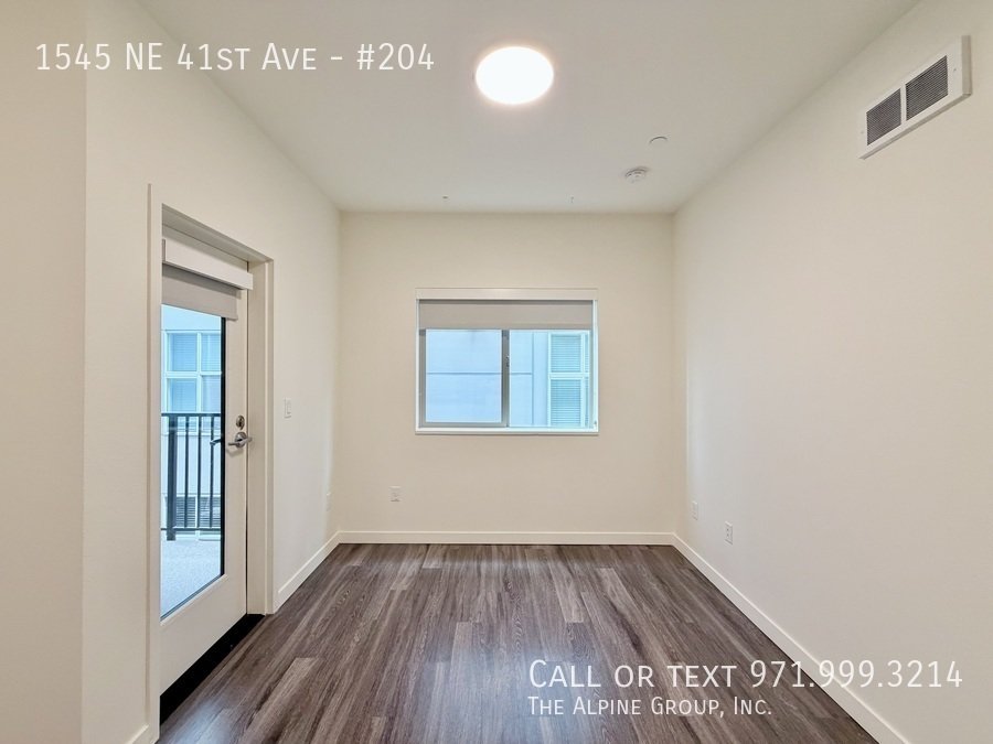 Modern 1‑Bedroom in a Walkable, Vibrant NE Portland Neighborhood property image