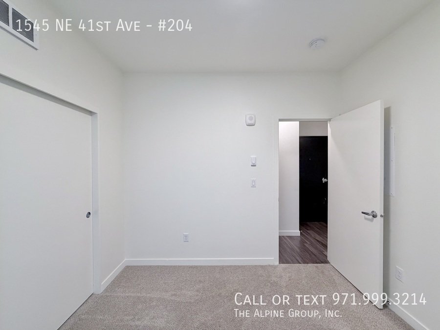 Modern 1‑Bedroom in a Walkable, Vibrant NE Portland Neighborhood property image