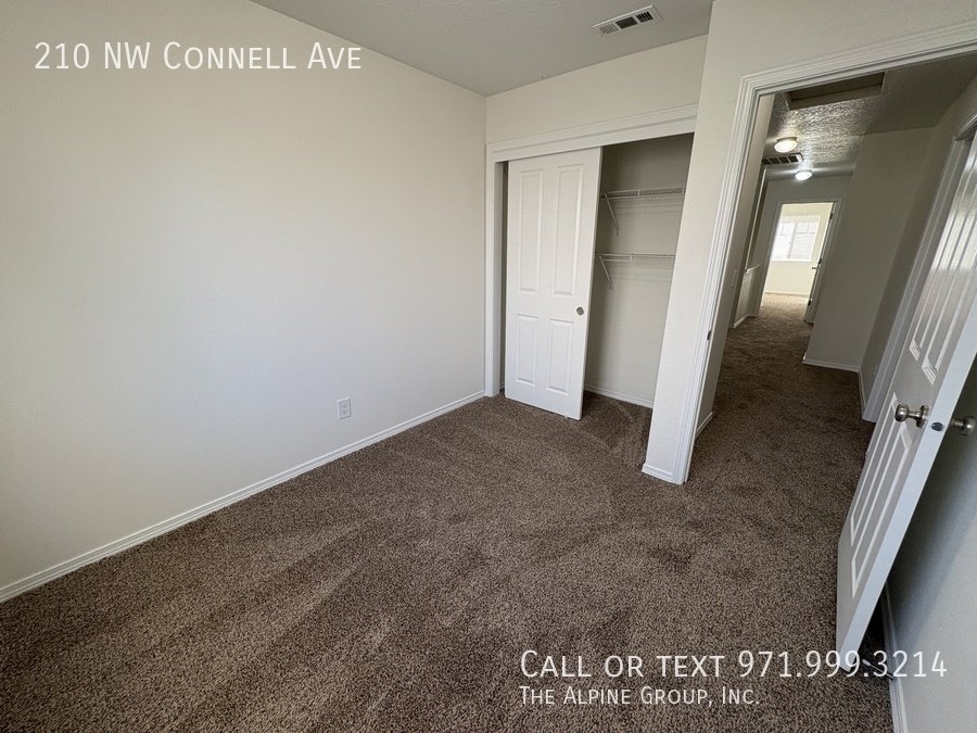 4 Bedroom Townhome in great location! property image