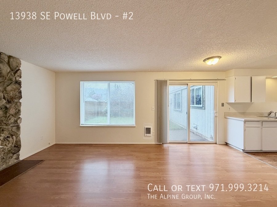 🍳 Kitchen with Plenty of Cabinetry + Washer/Dryer property image