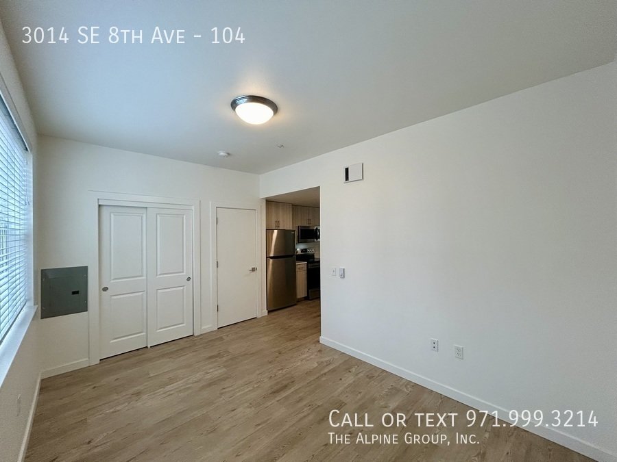 First Month FREE|Modern Ground‑Level Apartment!  ADA accessible! property image