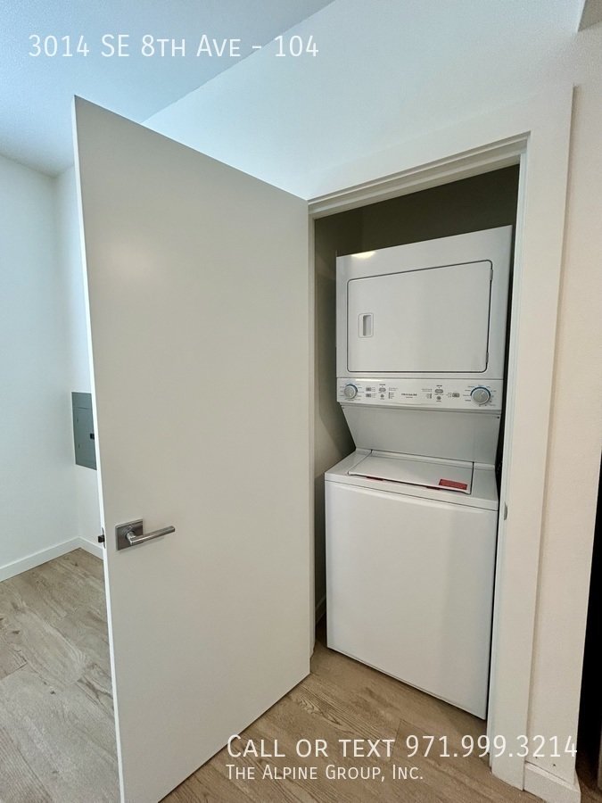 First Month FREE|Modern Ground‑Level Apartment!  ADA accessible! property image