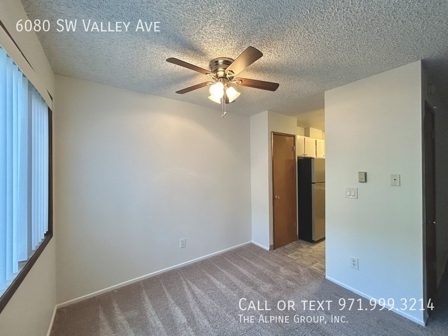 🌿 Cozy Beaverton Townhome with Private Outdoor Porch property image