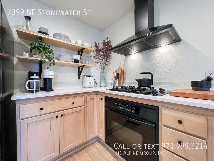 💫Bright 2BR Condo Near Intel – Attached Garage & Private Patio. Coming SOON! property image