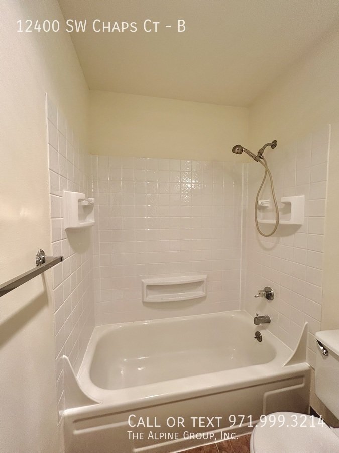 Move-In Ready 2BR in Beaverton | Ground Level + In-Unit Laundry property image