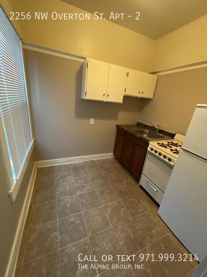 Charming Nob Hill Studio | Hardwood Floors | Pet-Friendly property image